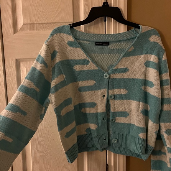 SHEIN sweater - Picture 2 of 4